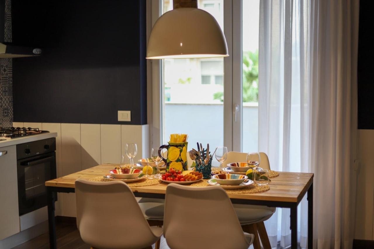 Nilu In Citta - Nuovo Appartamento Con Vista Mare Monopoli Buitenkant foto