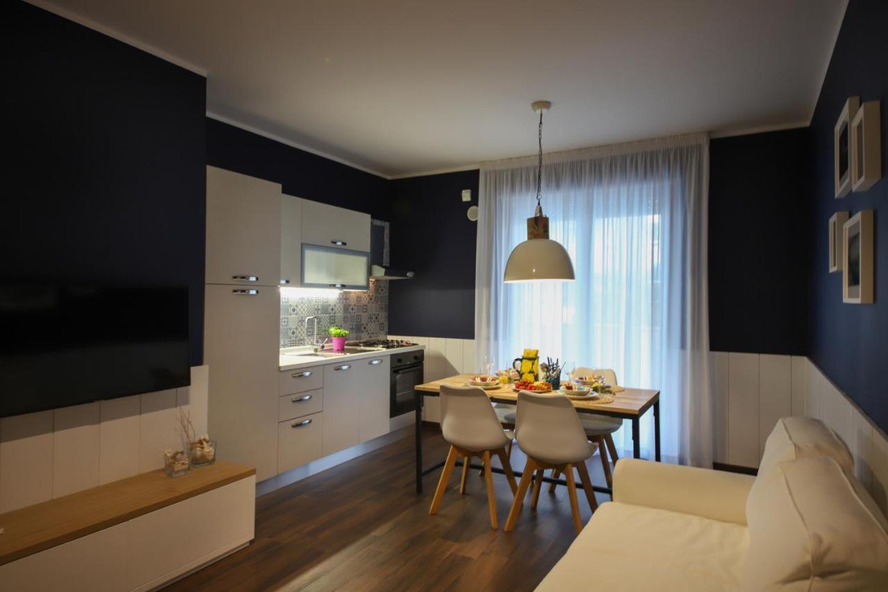 Nilu In Citta - Nuovo Appartamento Con Vista Mare Monopoli Buitenkant foto